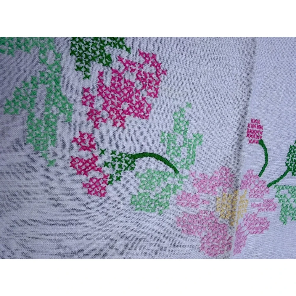 Vintage Hand Embroidered Floral Tablecloth Cottagecore Farmhouse Pink Green Line